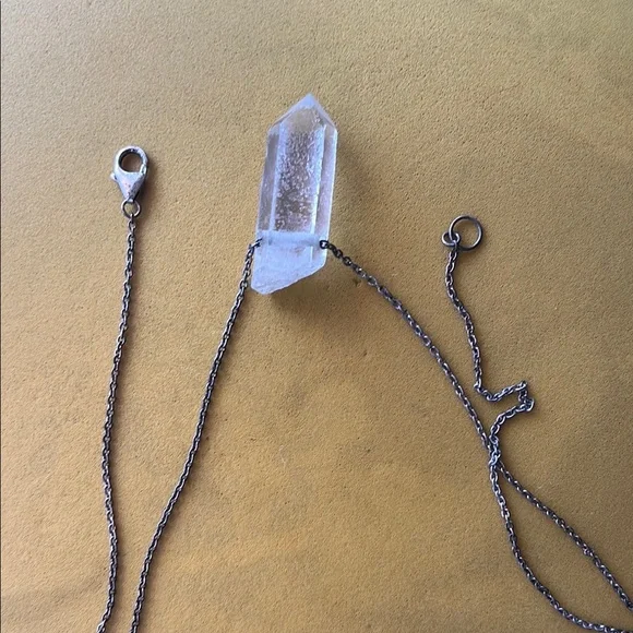 Crystal-like Pendant Necklace - Picture 4 of 10